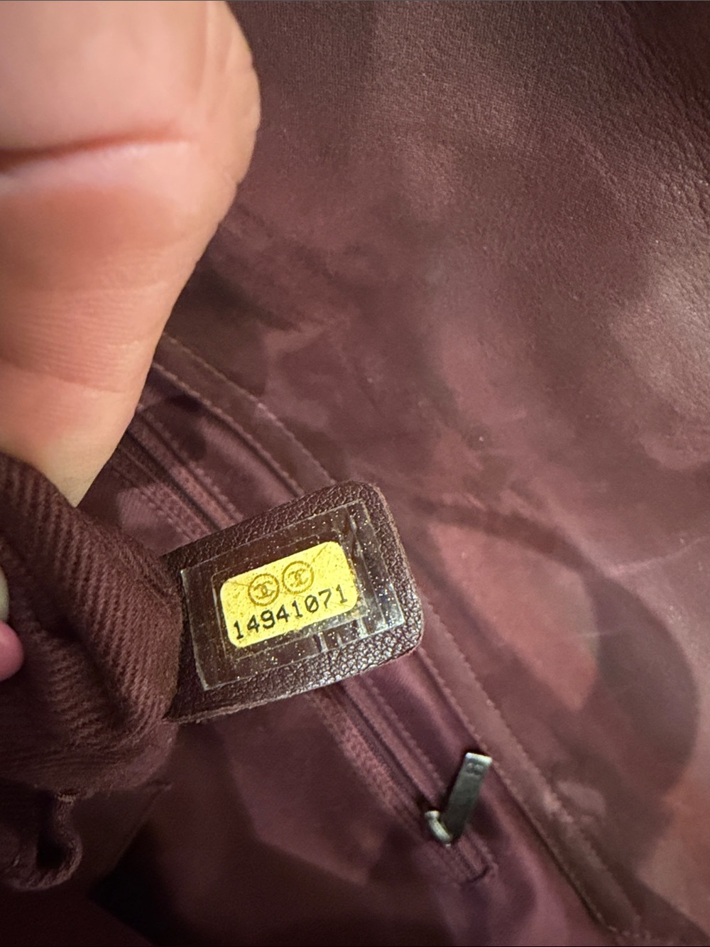 CHANEL Brown soft and crumbled calfskin portobello bag. Very good - Picture 15 of 16